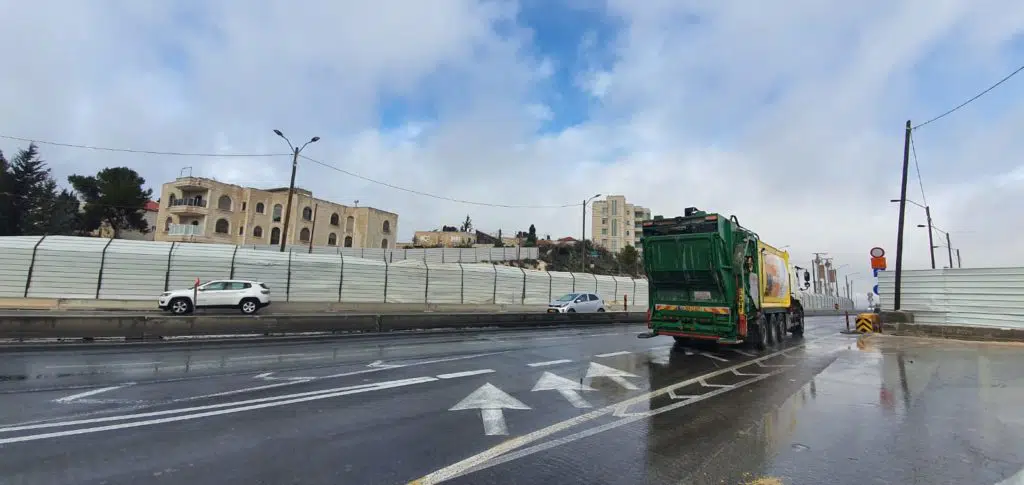 עוזי נרקיס