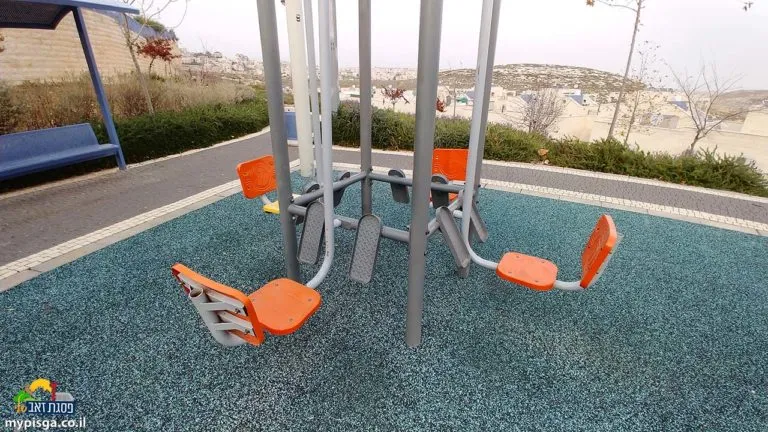 גינת כושר זלמן צורף בפסגת זאב, תמונה 1 מתוך 6