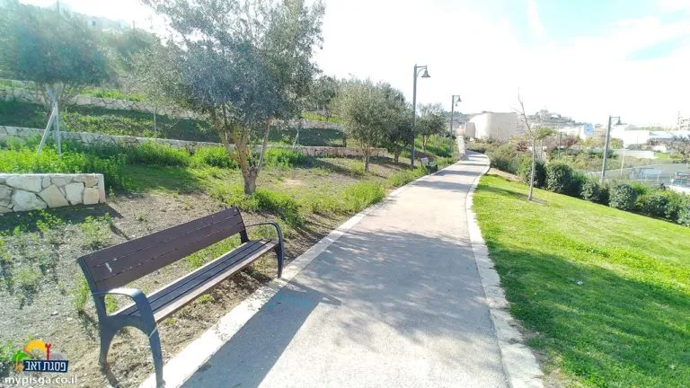 פארק פסגת זאב - עמנואל מורנו, תמונה 1 מתוך 28