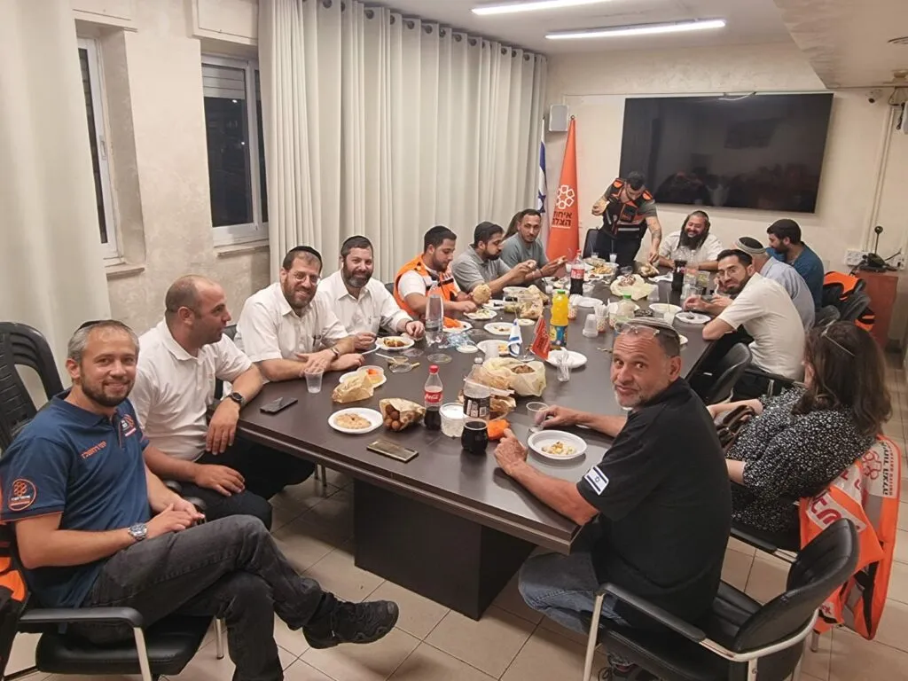 צובעים את השכונה והעיר בכתום