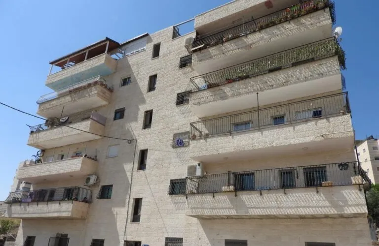 בן גביר הצטרף להריסת מבנה רב קומות בא-טור שבמזרח ירושלים