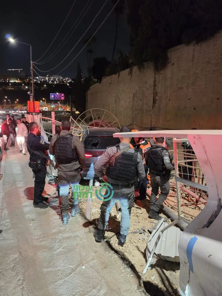 מרדף משטרתי ליד צומת רמות הסתיים בתאונה ובמעצרים
