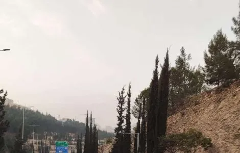 בתחילת השבוע הותקנו מצלמות אכיפה נייחות בכביש בגין לכיוון דרום