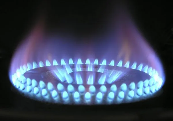 flame-580342_1920