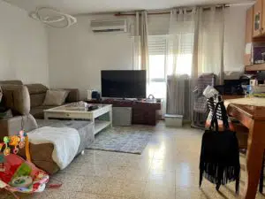 דירת 3 חדרים למכירה ברחוב נתיב המזלות, פסגת זאב מרכז