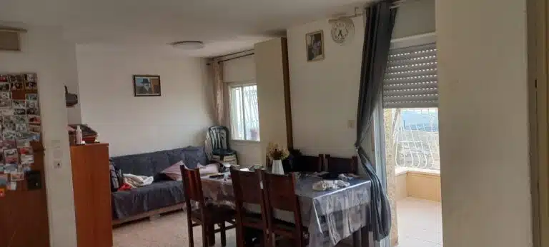 דירת 3 חדרים למכירה ברחוב השישה עשר, פסגת זאב מרכז